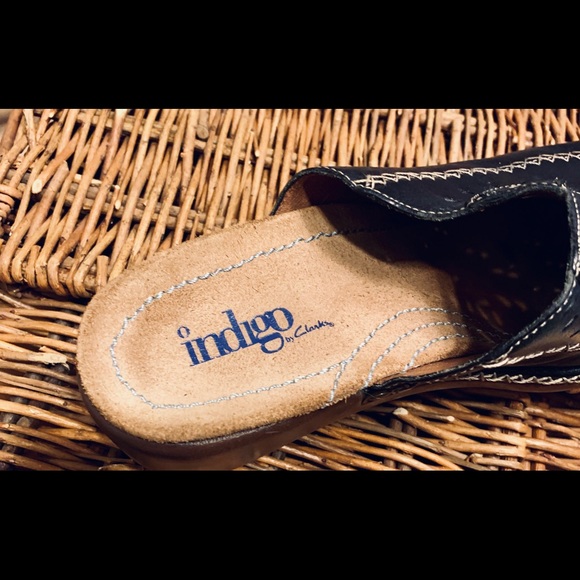 Indigo by Clark’s clog mule size 6 - Picture 8 of 8